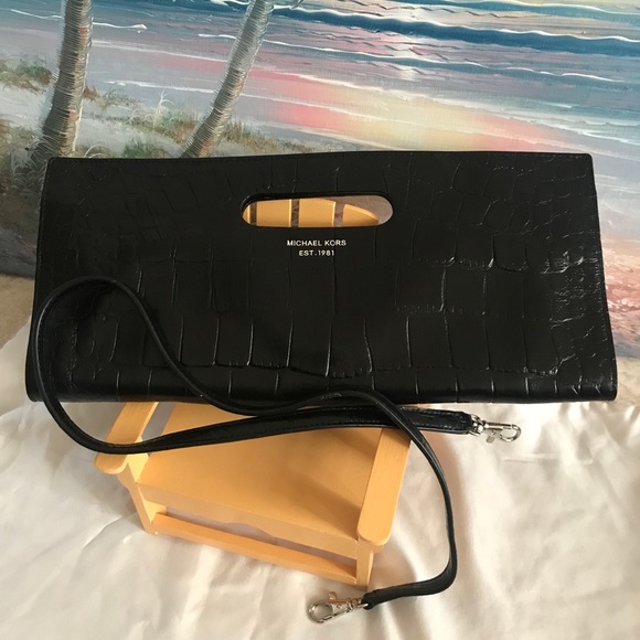 Michael Kors Tilda Clutch Large , Black - Picture 2 of 16